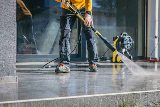 Garage Pressure Washing in Fairmead, CA